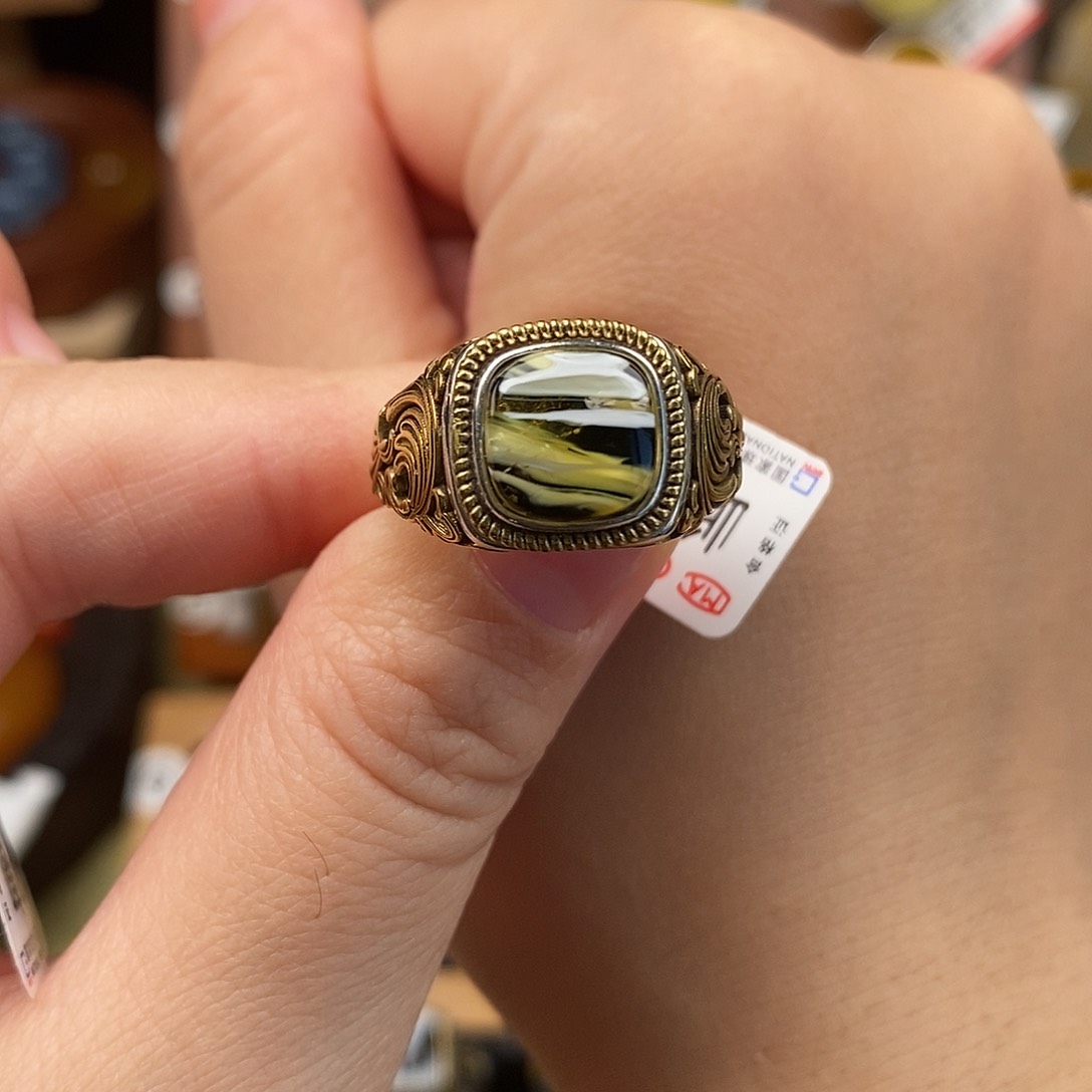 琥珀戒指银S925镶嵌内****司琥珀