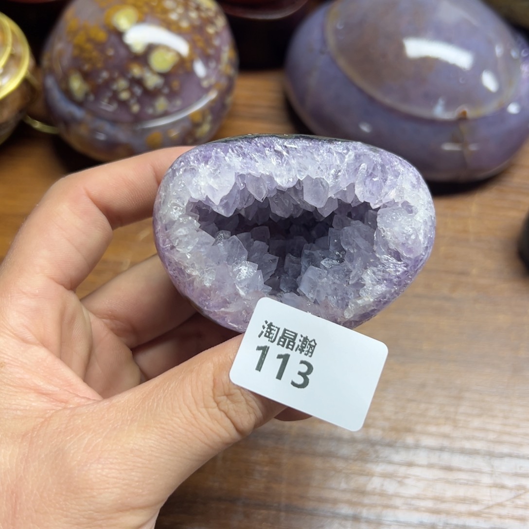 未镶嵌水晶大型摆件（非配饰）