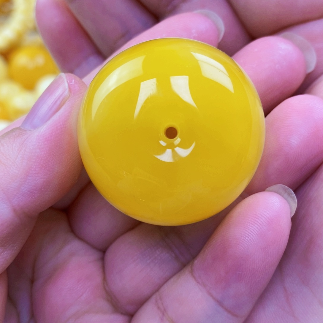 未镶嵌琥珀珠宝奇石