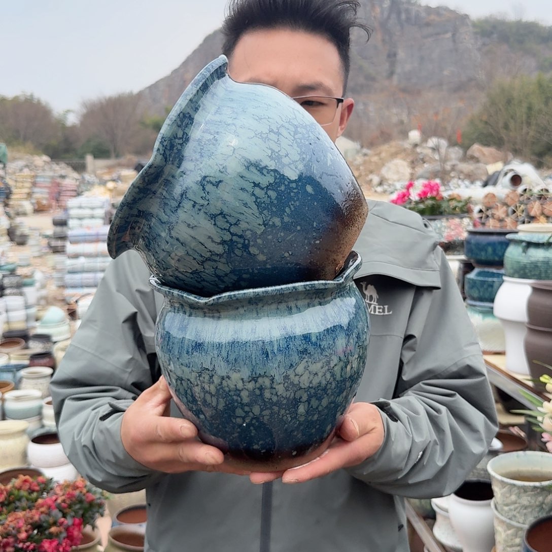 紫砂花盆口20高18（两个蓝雪花大口