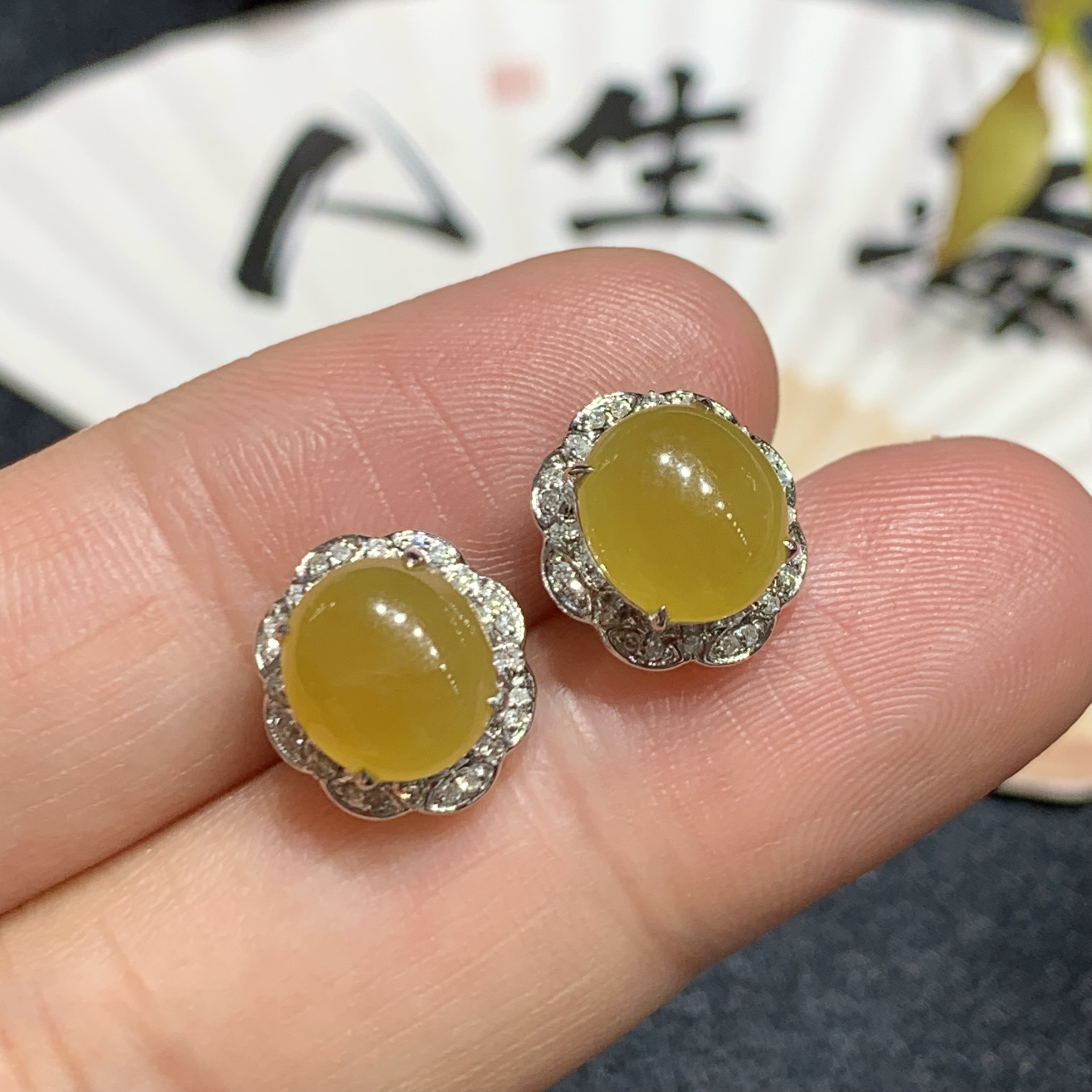 18k金天然A货翡翠黄翡蛋面耳钉