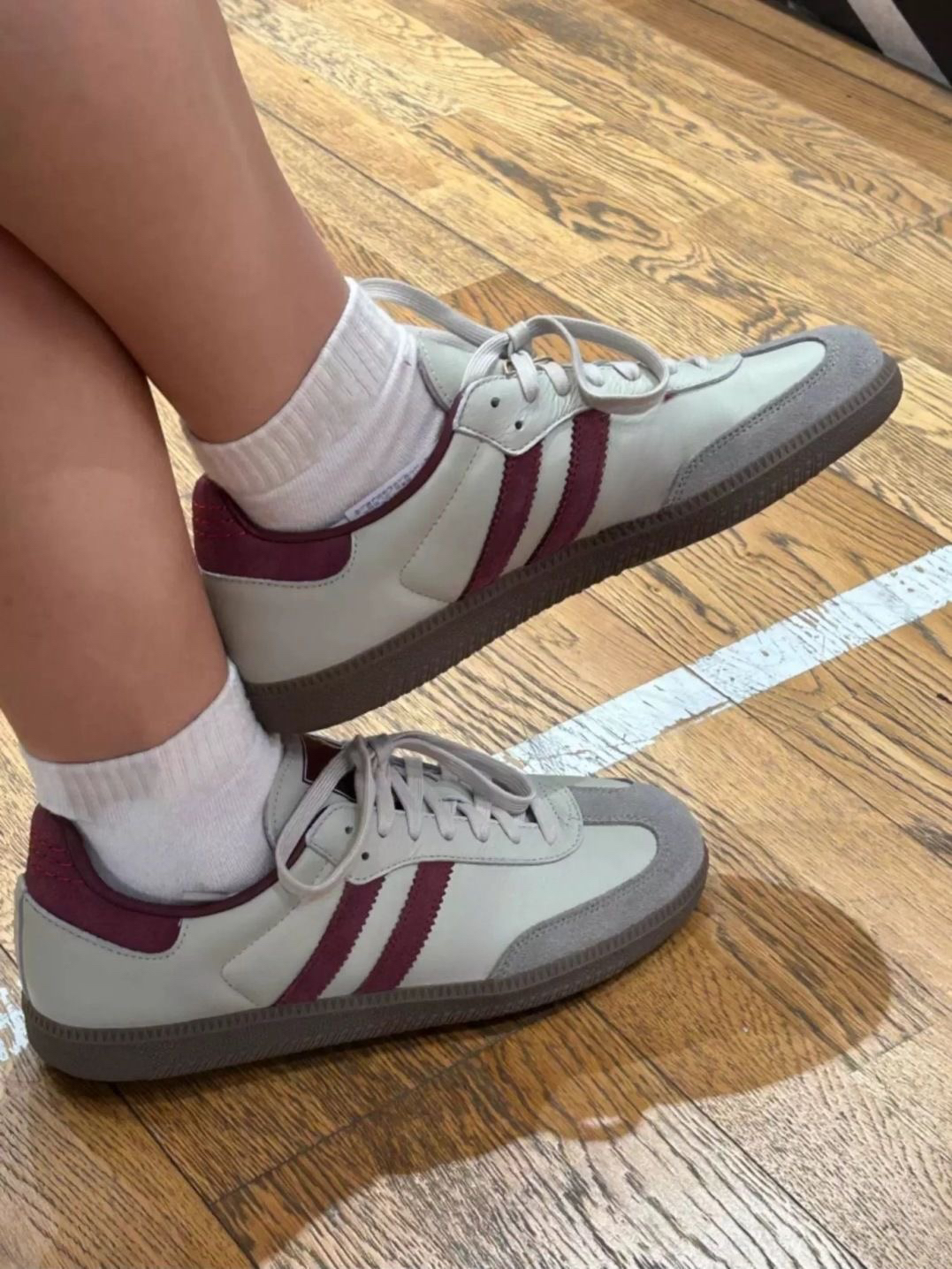 草莓熊粉色德训鞋女款2024新款秋季三道杠板鞋男款运动休闲鞋子潮