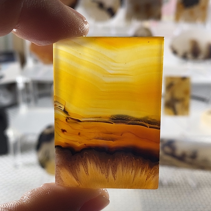 伊***5玛瑙/玉髓未镶嵌颈饰