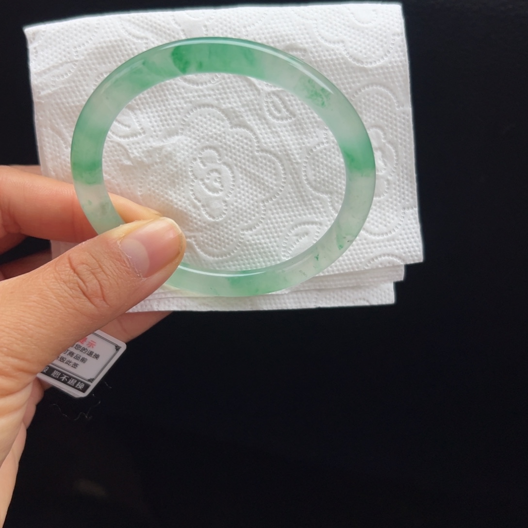 T***ˣ石英质玉未镶嵌手镯非洲翠56