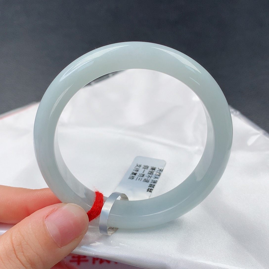 翡翠手镯未镶嵌126正54