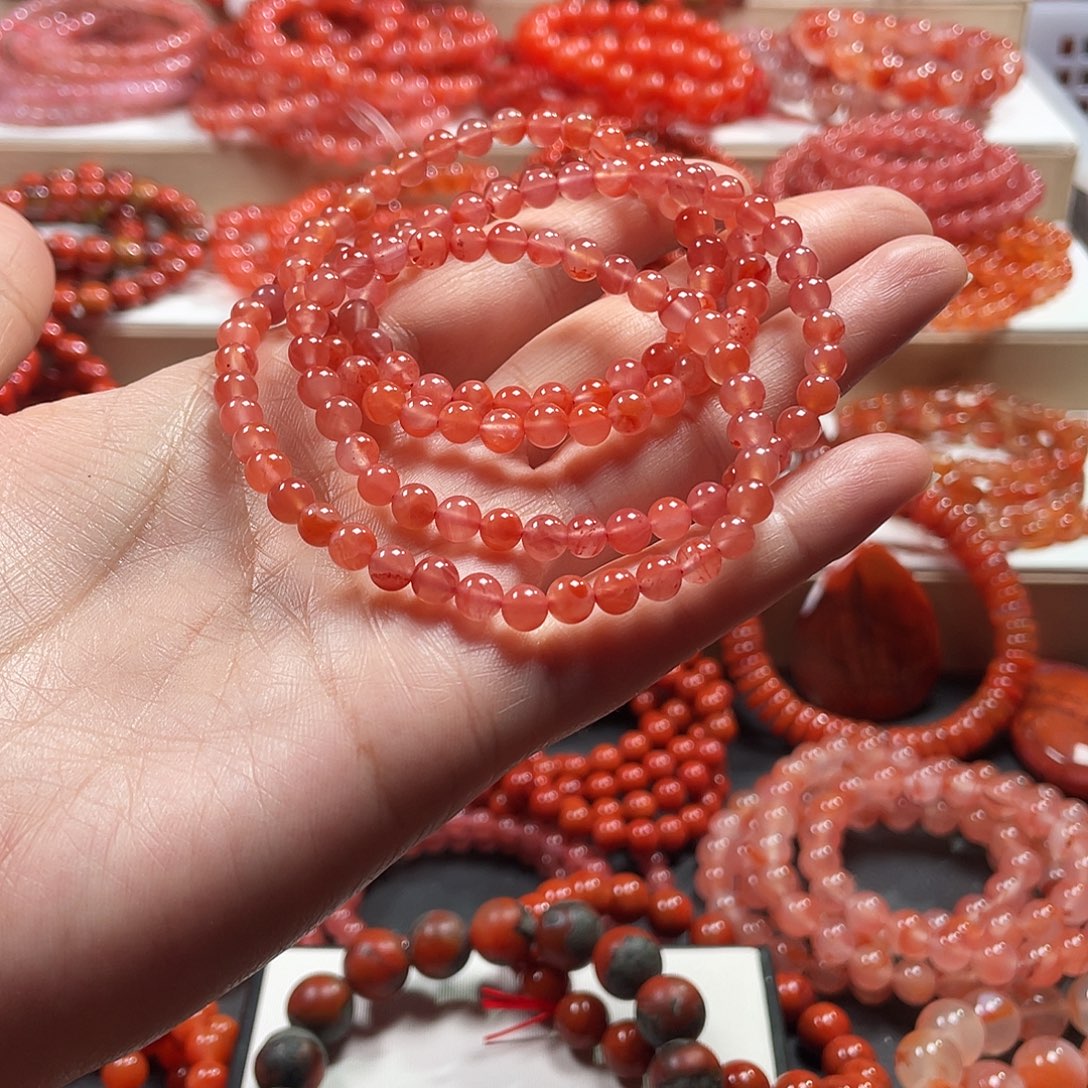 南红玛瑙未镶嵌手链