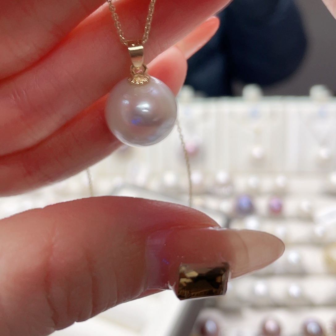 淡水珍珠吊坠(赠链)未镶嵌