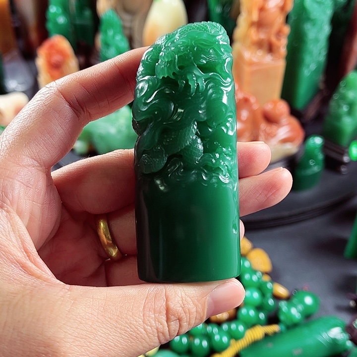 四川石涂*雅安绿名贵石材