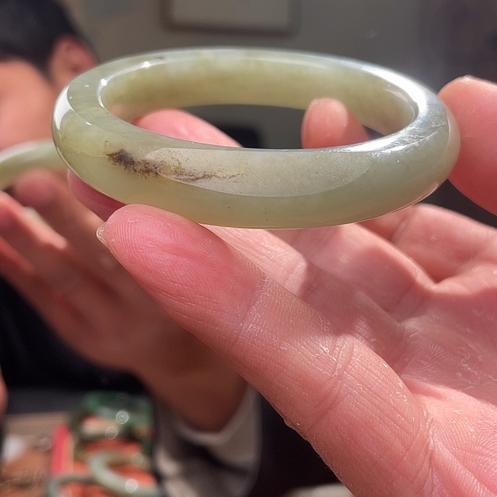 泡***理和田玉未镶嵌手镯