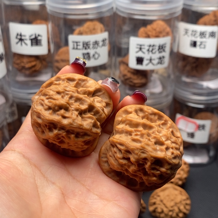 【闪购商品】吊坠文玩核桃汉****条野狼