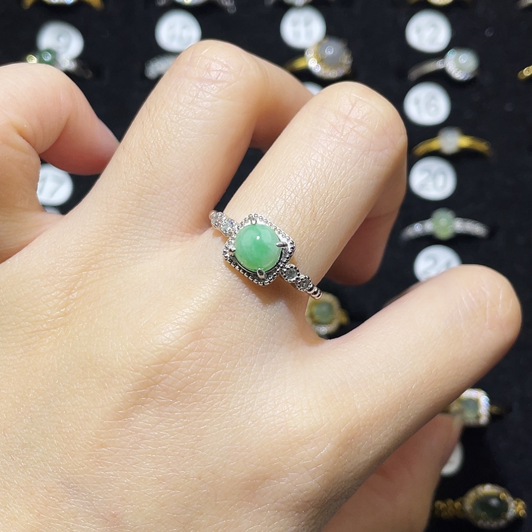 翡翠未镶嵌戒指戒指