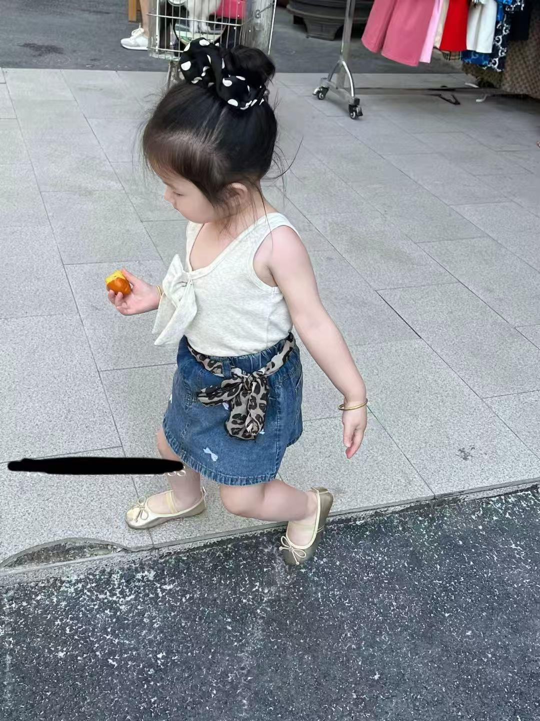 女童无袖款夏季2025新款蝴蝶机吊带背心小童儿童时尚韩版女宝针织