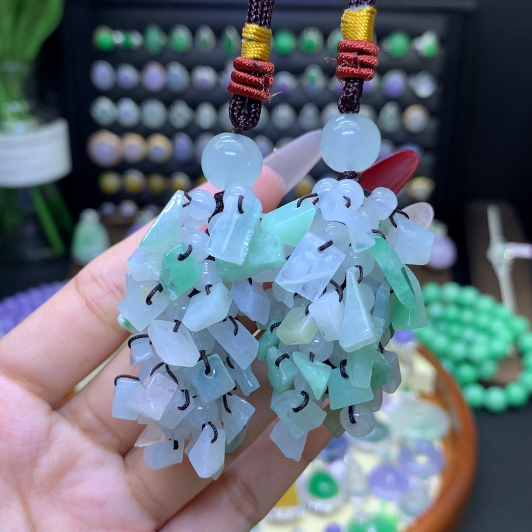 翡翠颈饰未镶嵌天然