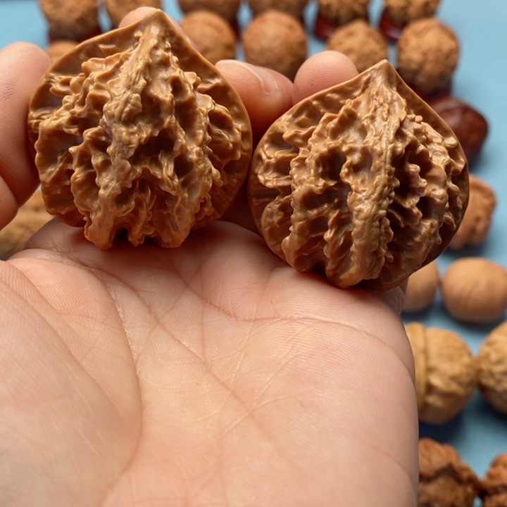 文玩核桃把件精品文玩小手捻花王元