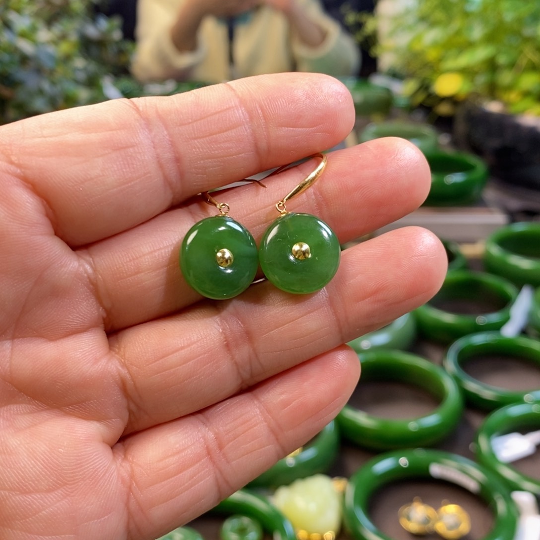 和田玉耳饰18K金镶嵌