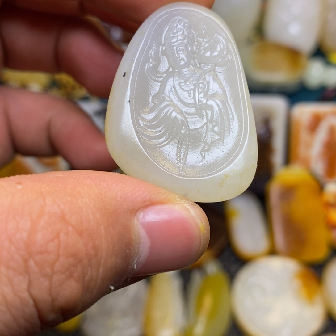 和田玉未镶嵌颈饰