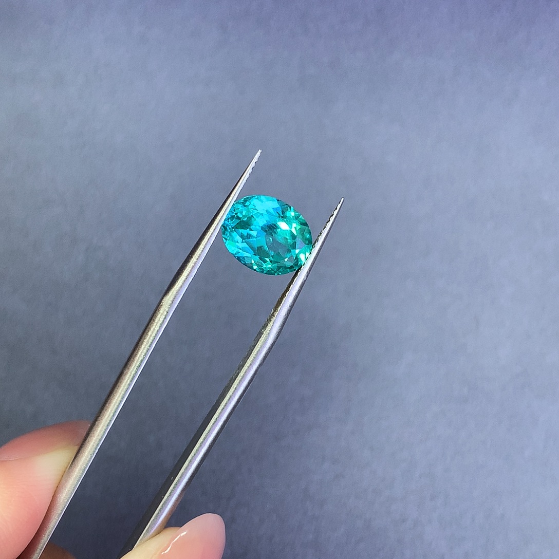 Y***.合成（培育）石榴石裸石