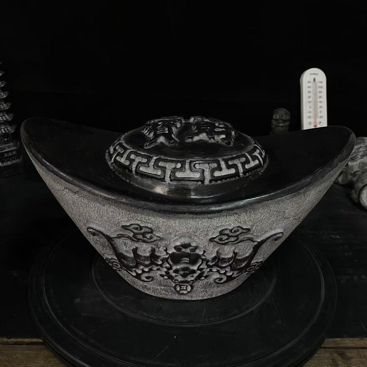 聚鹏阁山西青石桌面摆件元宝长度40厘米