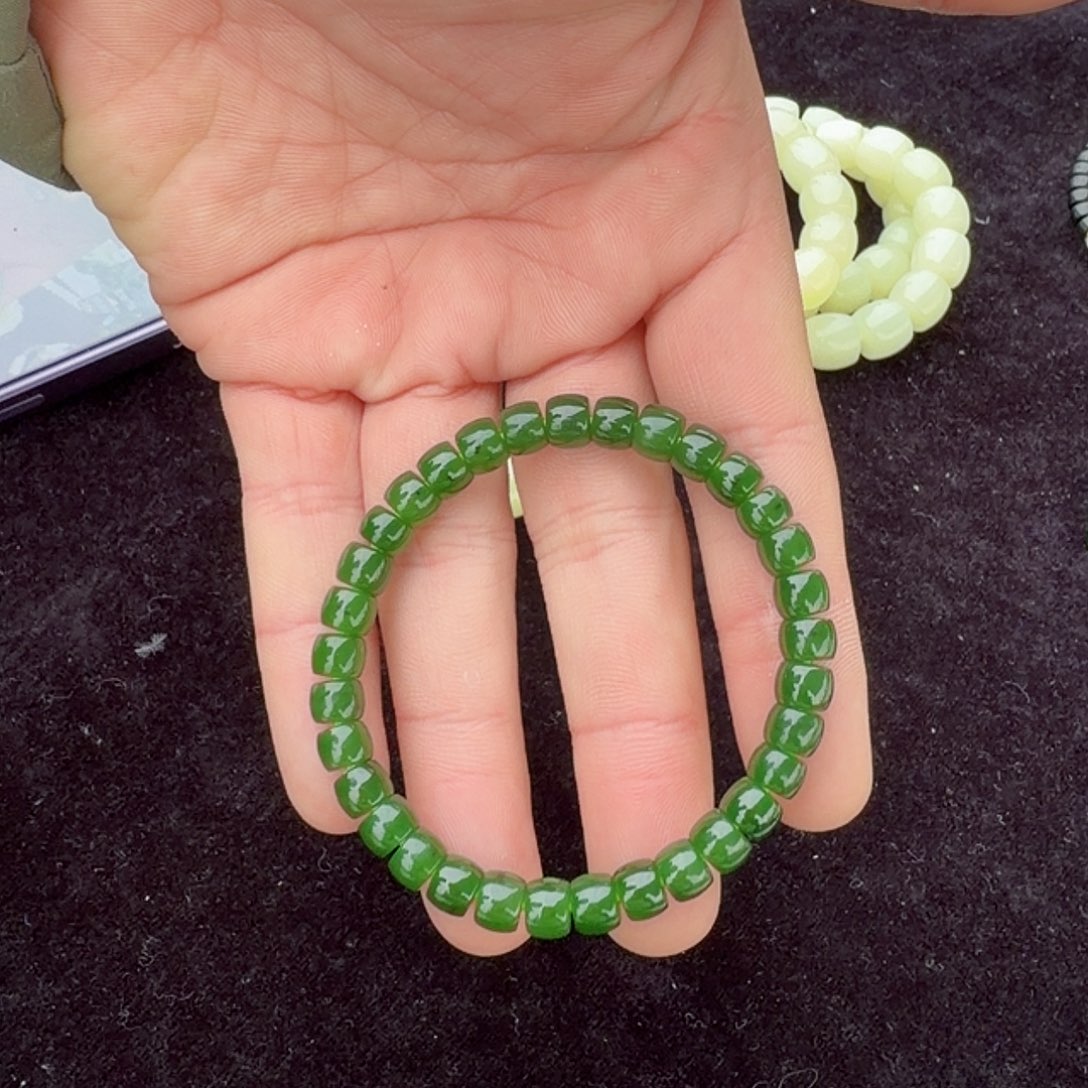 和田玉未镶嵌手串碧玉红皮菠菜绿直切手串