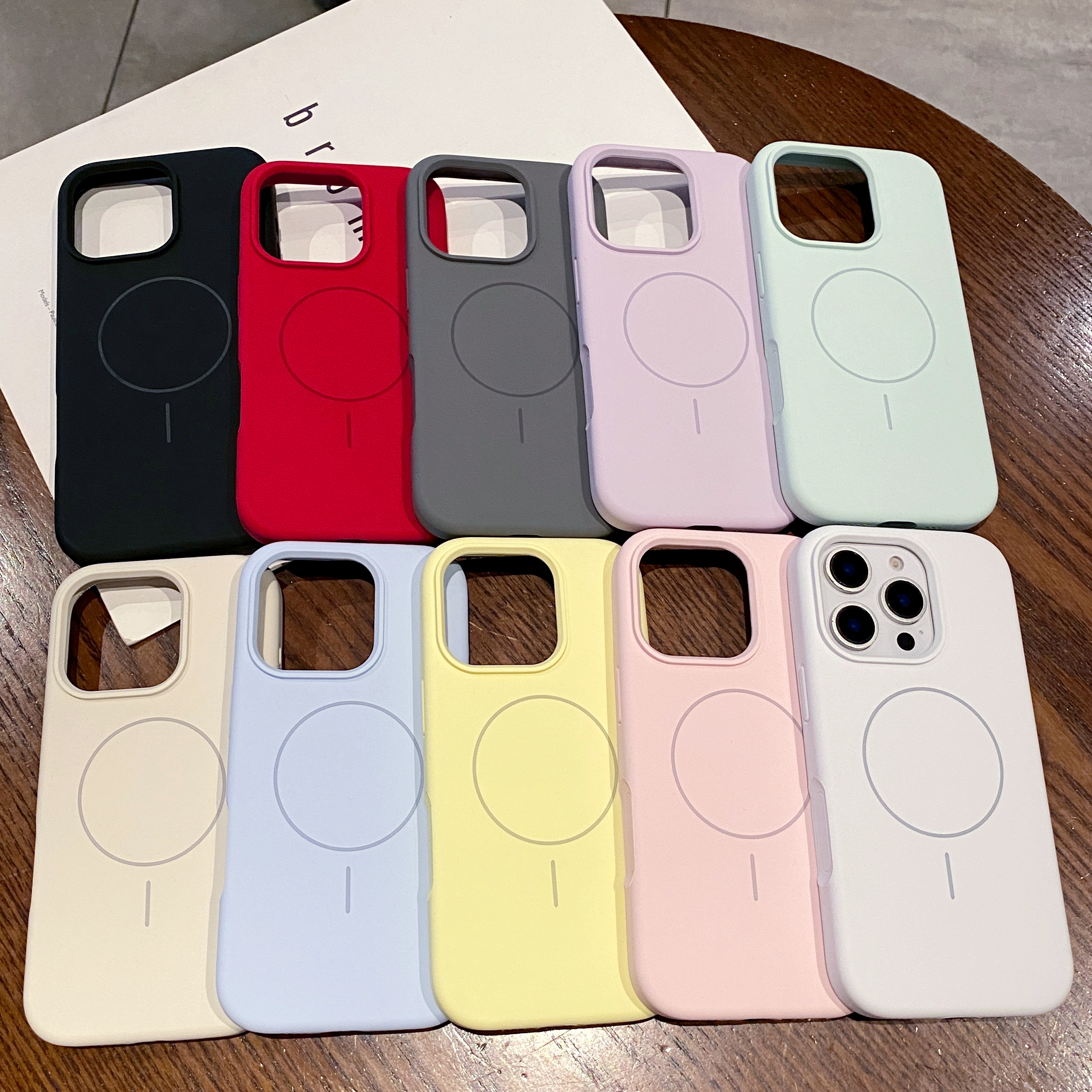 磁吸大孔镜一按键适用16promax液态硅胶手机壳iphone拍照