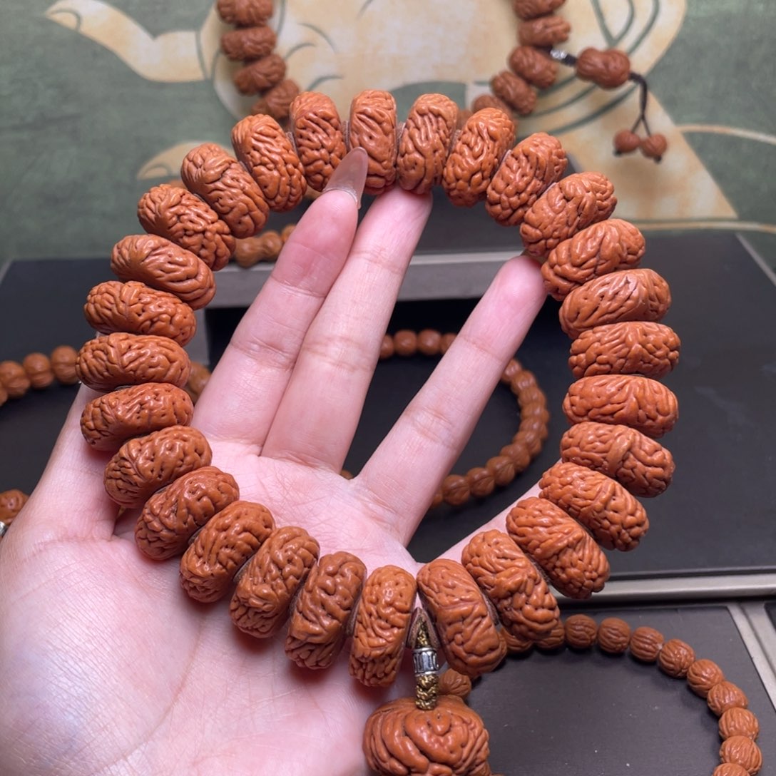 吊坠桃核24麒麟纹手持