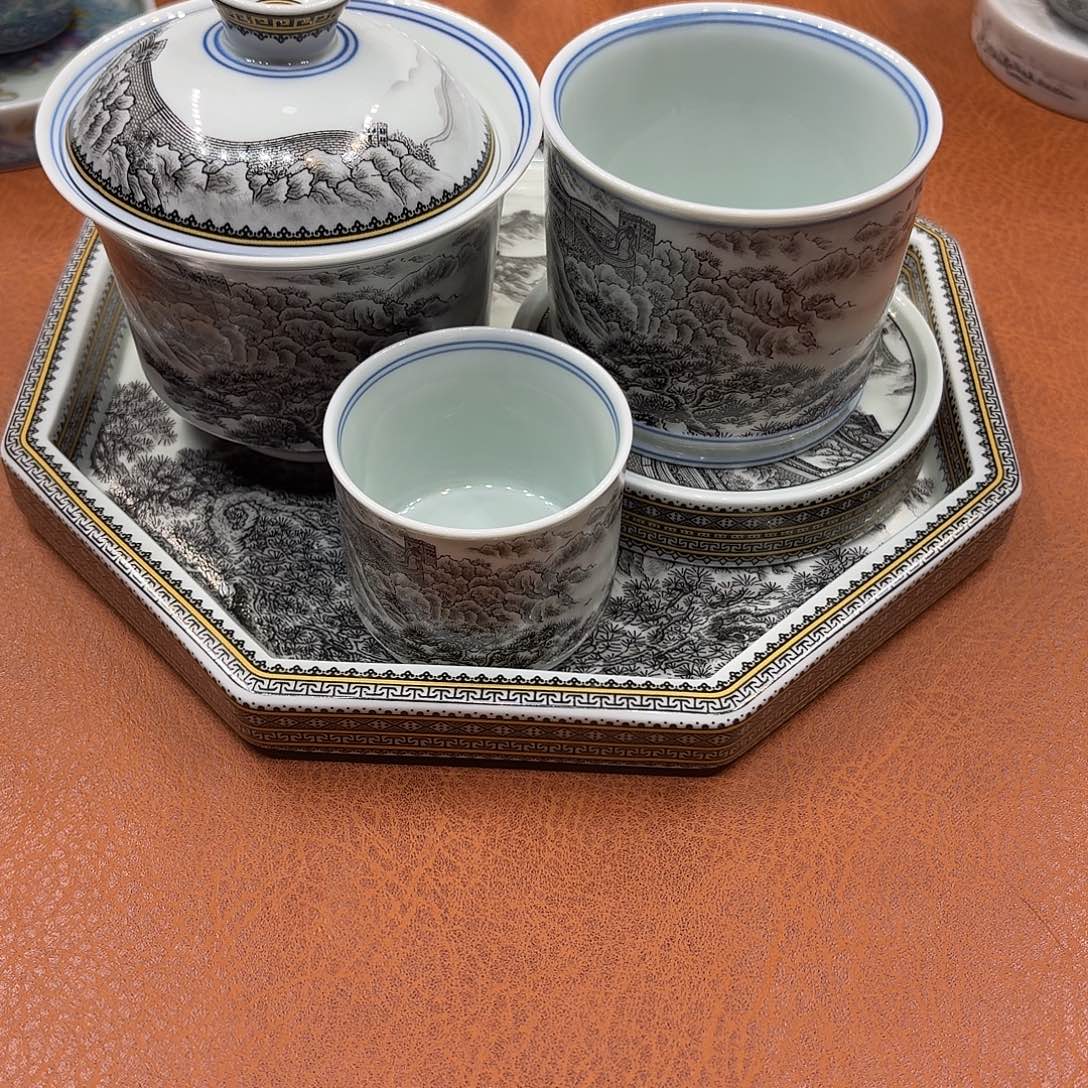 景德镇市和上海浦东新