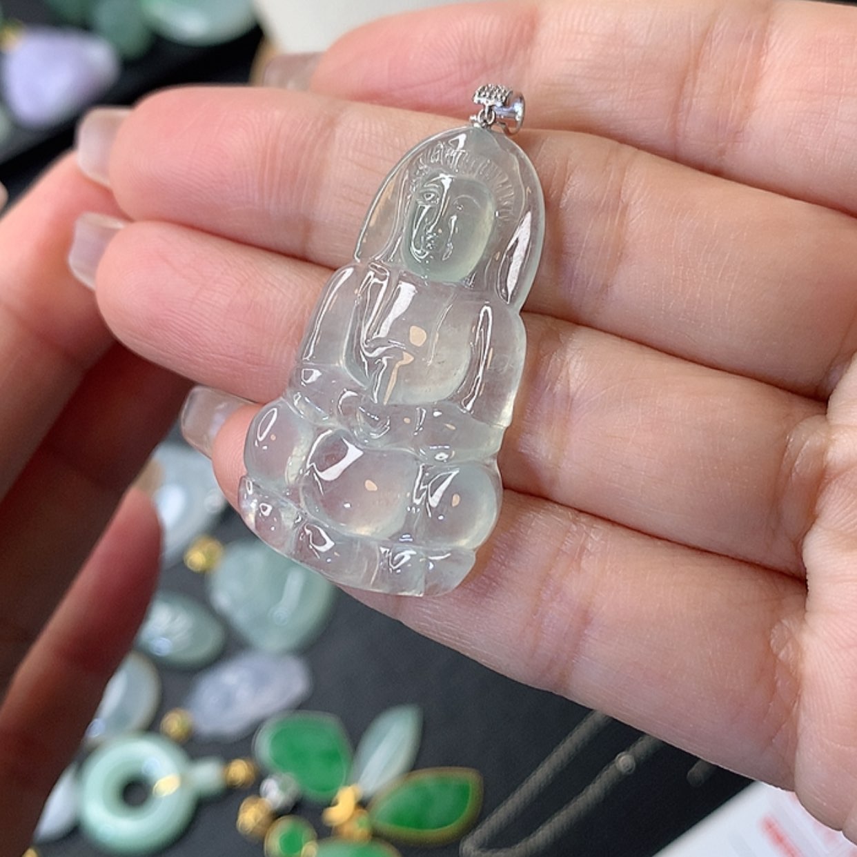 【闪购商品】翡翠吊坠(赠链)18K金镶嵌