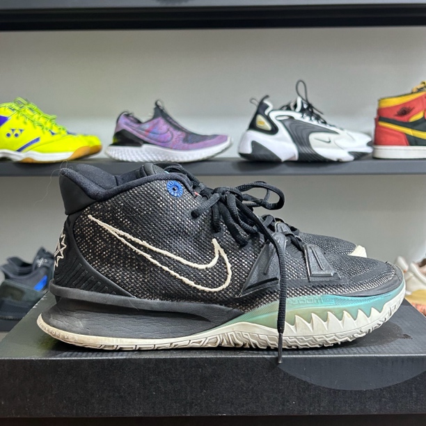 40.5吗Nike Kyrie 7 欧文7 舒适 篮球鞋 黑色/碧玉蓝 二手正品