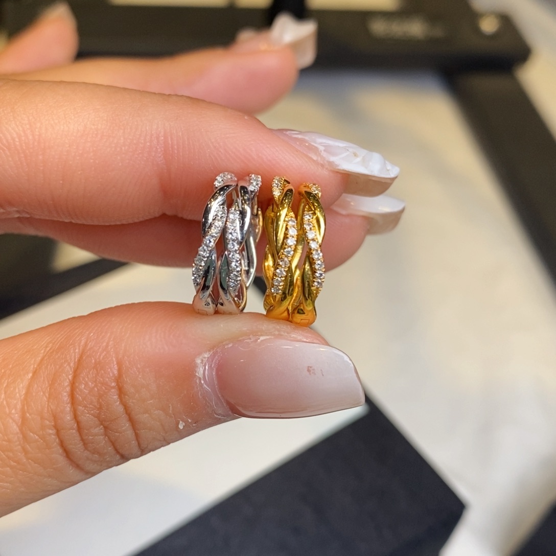 钻石耳饰18K金镶嵌设计款麻花耳包（搭甜甜圈）多样性发其一