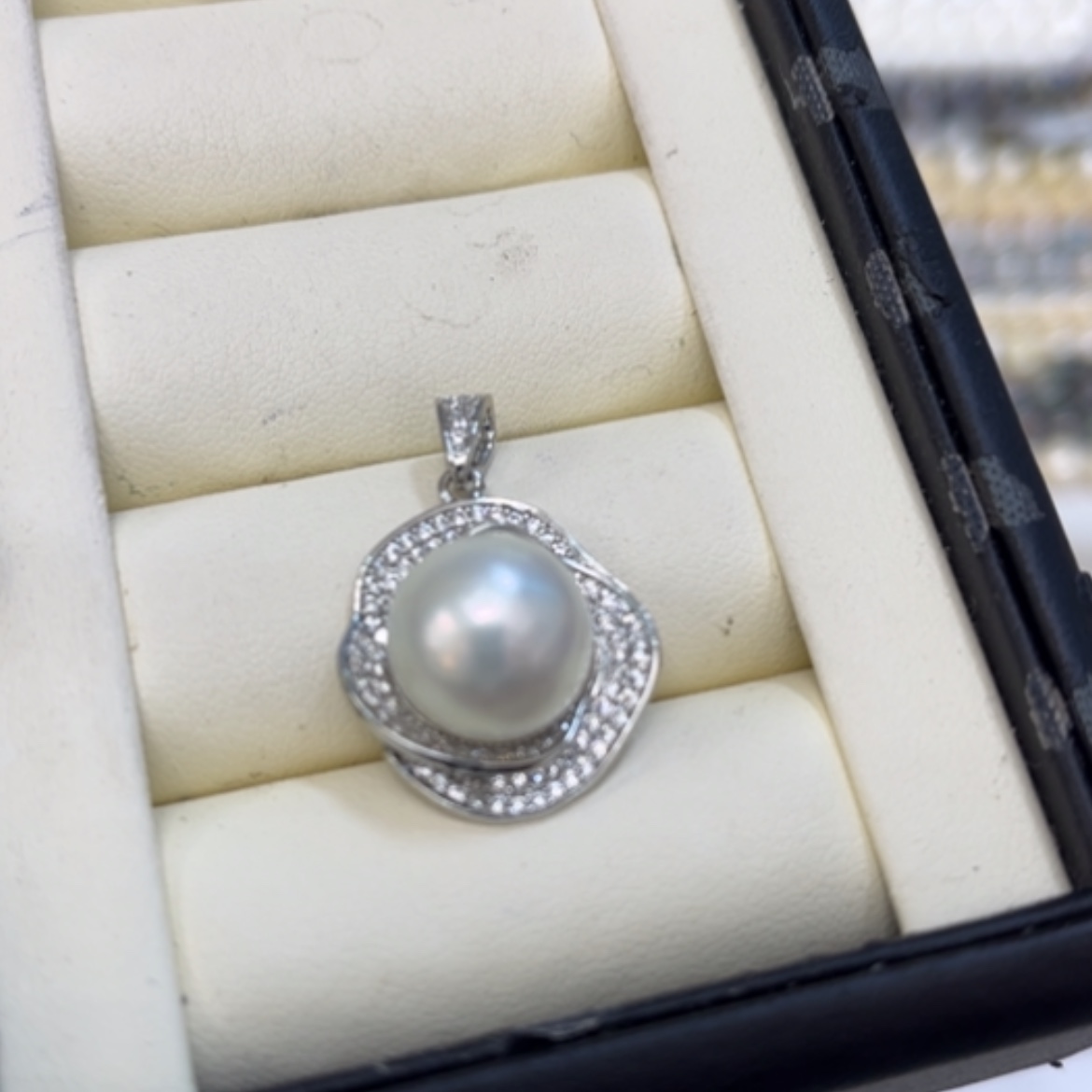 【闪购商品】海水珍珠颈饰银S925镶嵌12.2mm