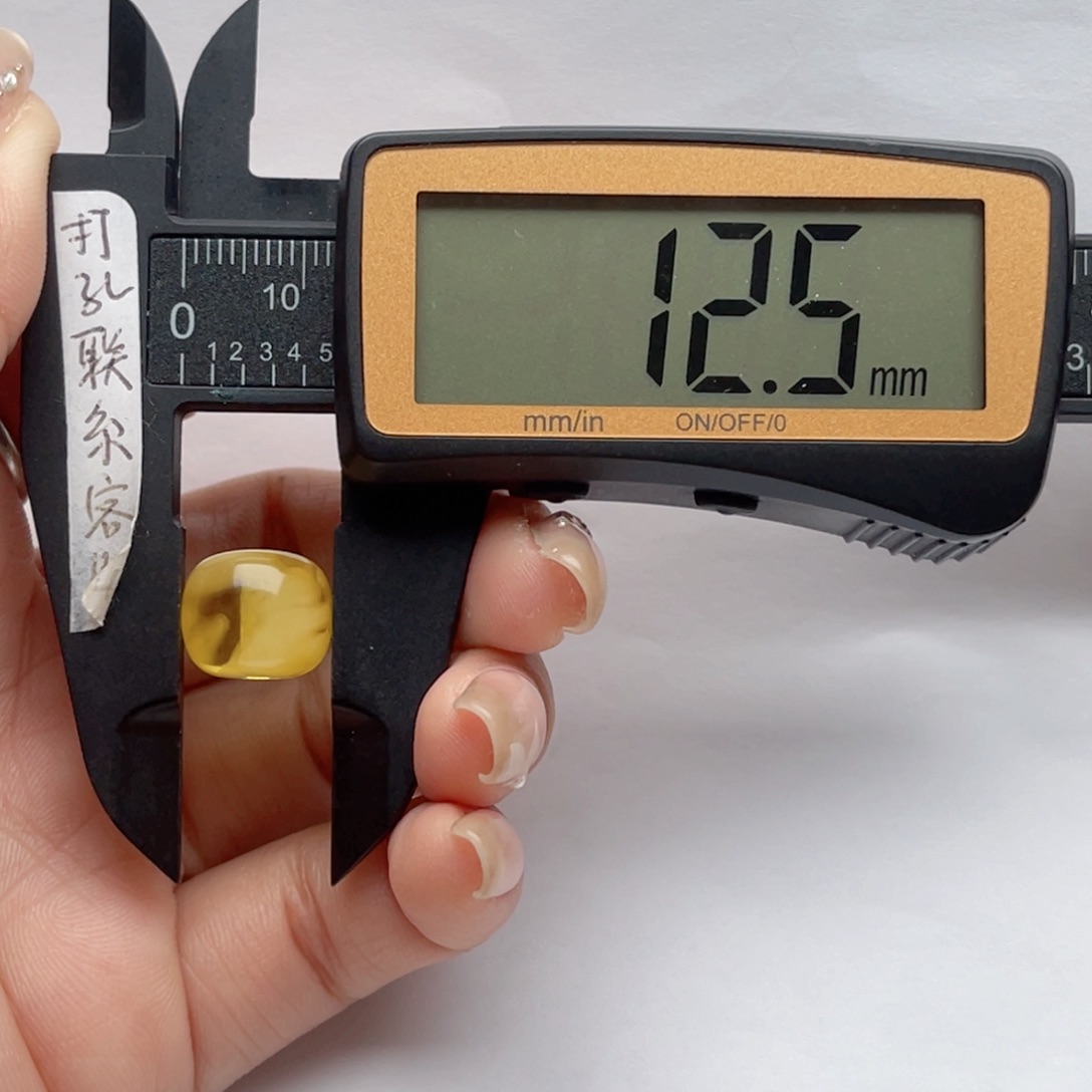 蜜蜡裸石未镶嵌天**公蜜蜡墩子 思思