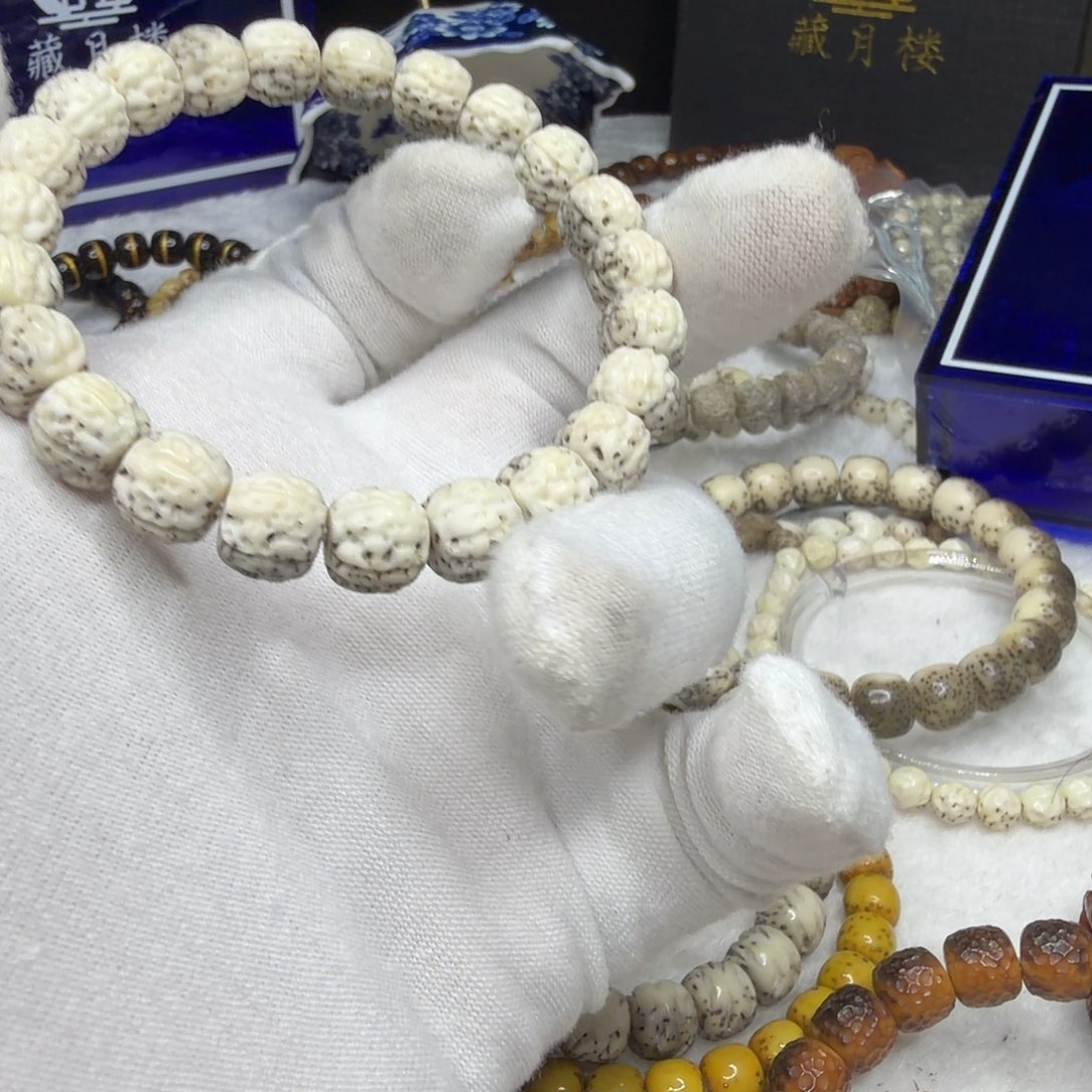 吊坠星月菩提货头半臂jg