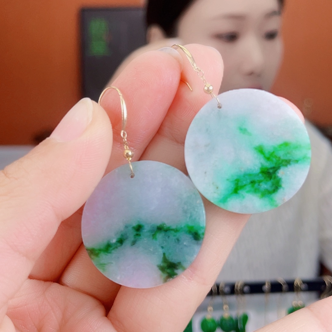 翡翠18K金镶嵌耳饰