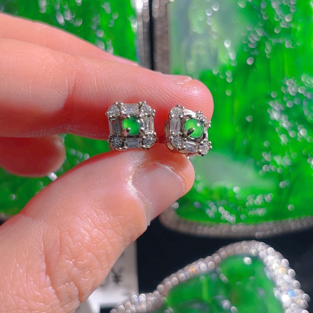 翡翠颈饰银S925镶嵌耳钉