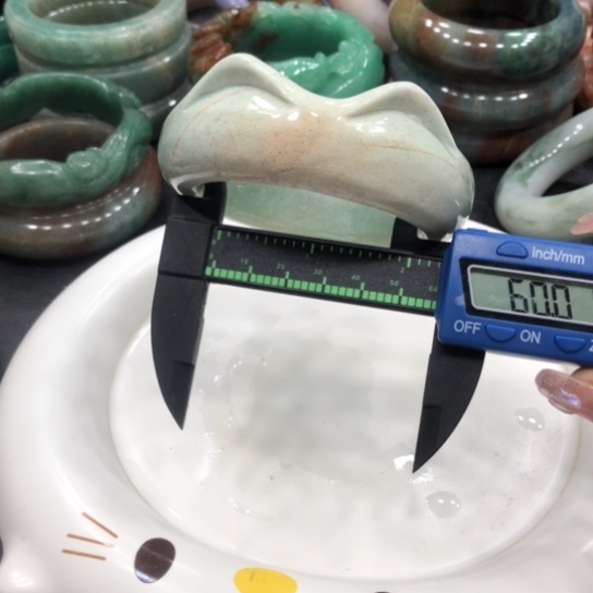 未镶嵌石英质玉珠宝半成品24