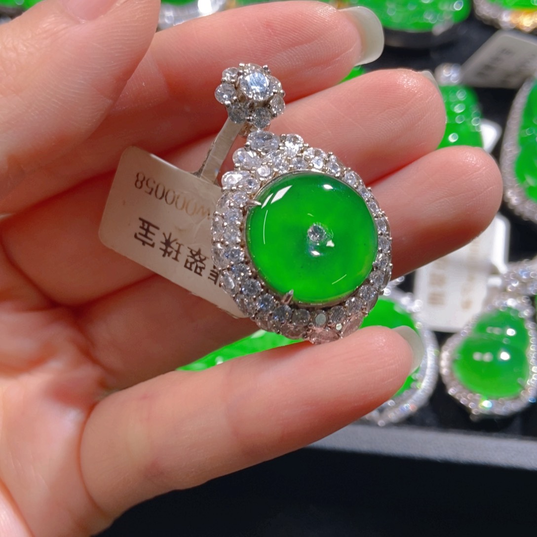 翡翠吊坠(不含链)银S925镶嵌