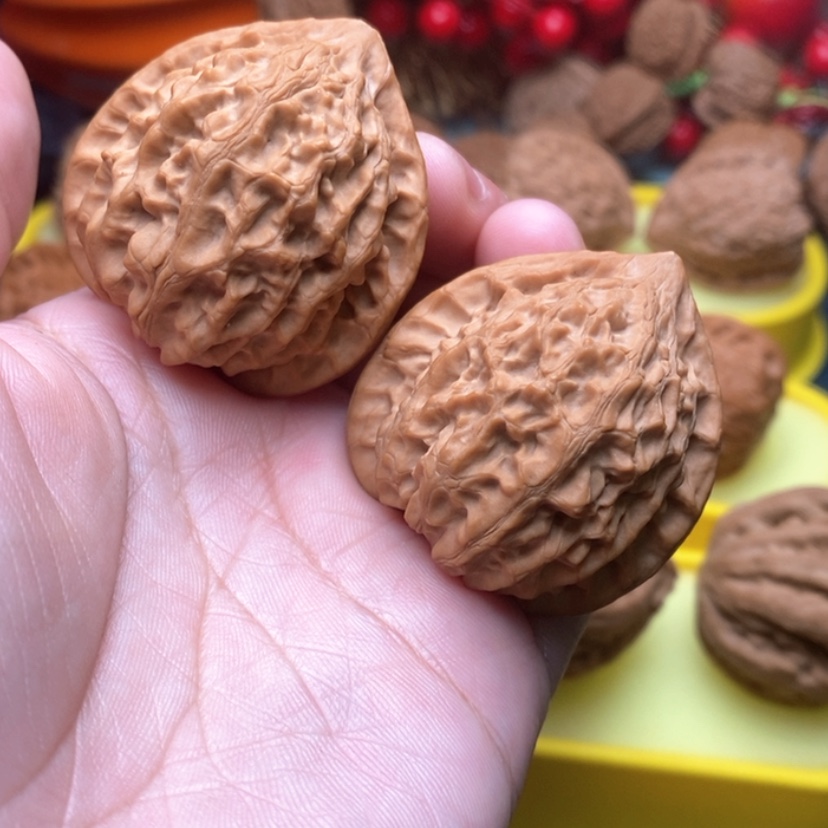 【闪购商品】文玩核桃吊坠39尺金牛