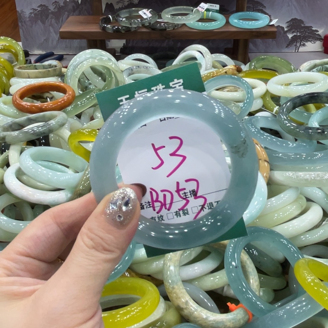 岫玉未镶嵌手镯手镯