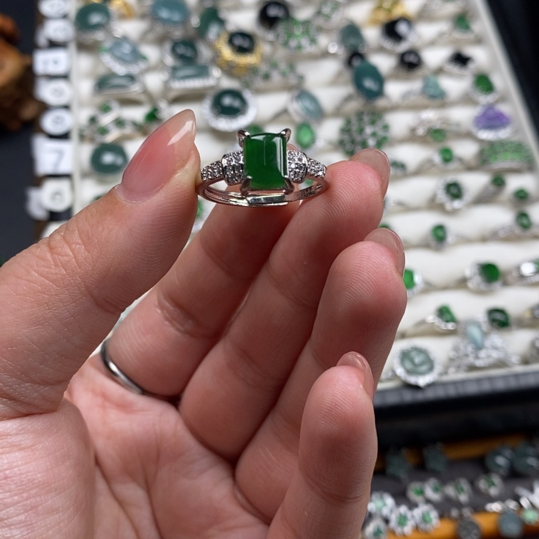 未镶嵌挂件翡翠翡翠