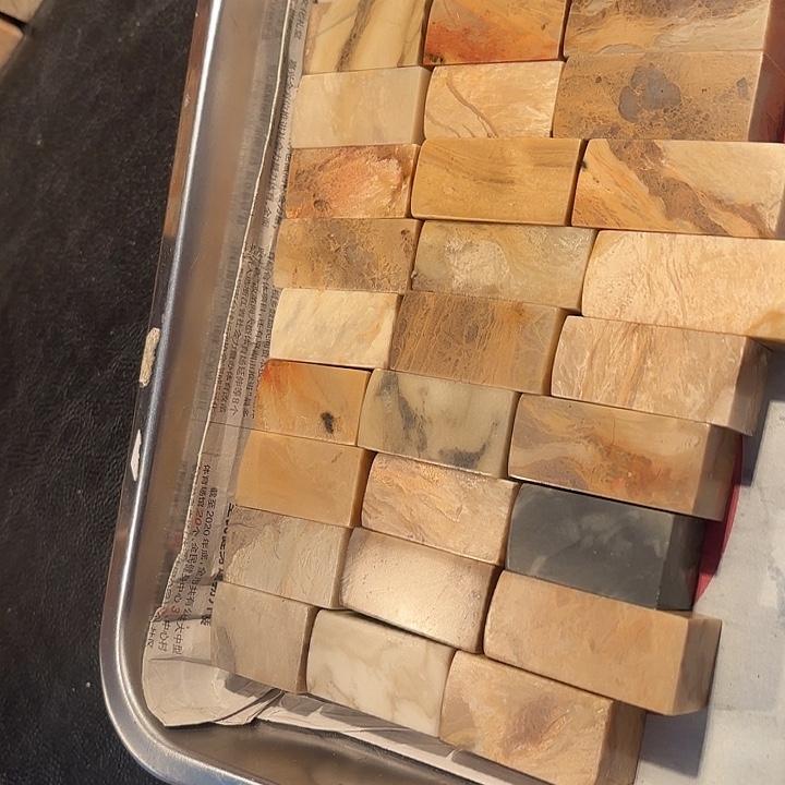 大***旋昌化石33个……………………….