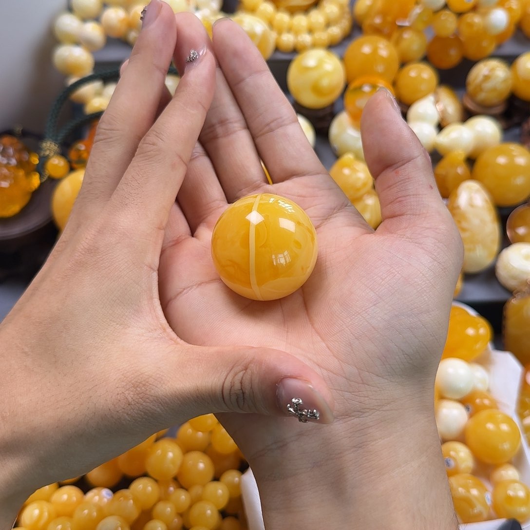 琥珀珠宝奇石未镶嵌37mm