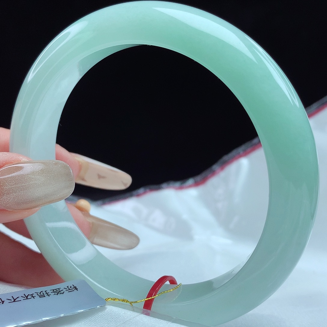 翡翠手镯未镶嵌57圈3977