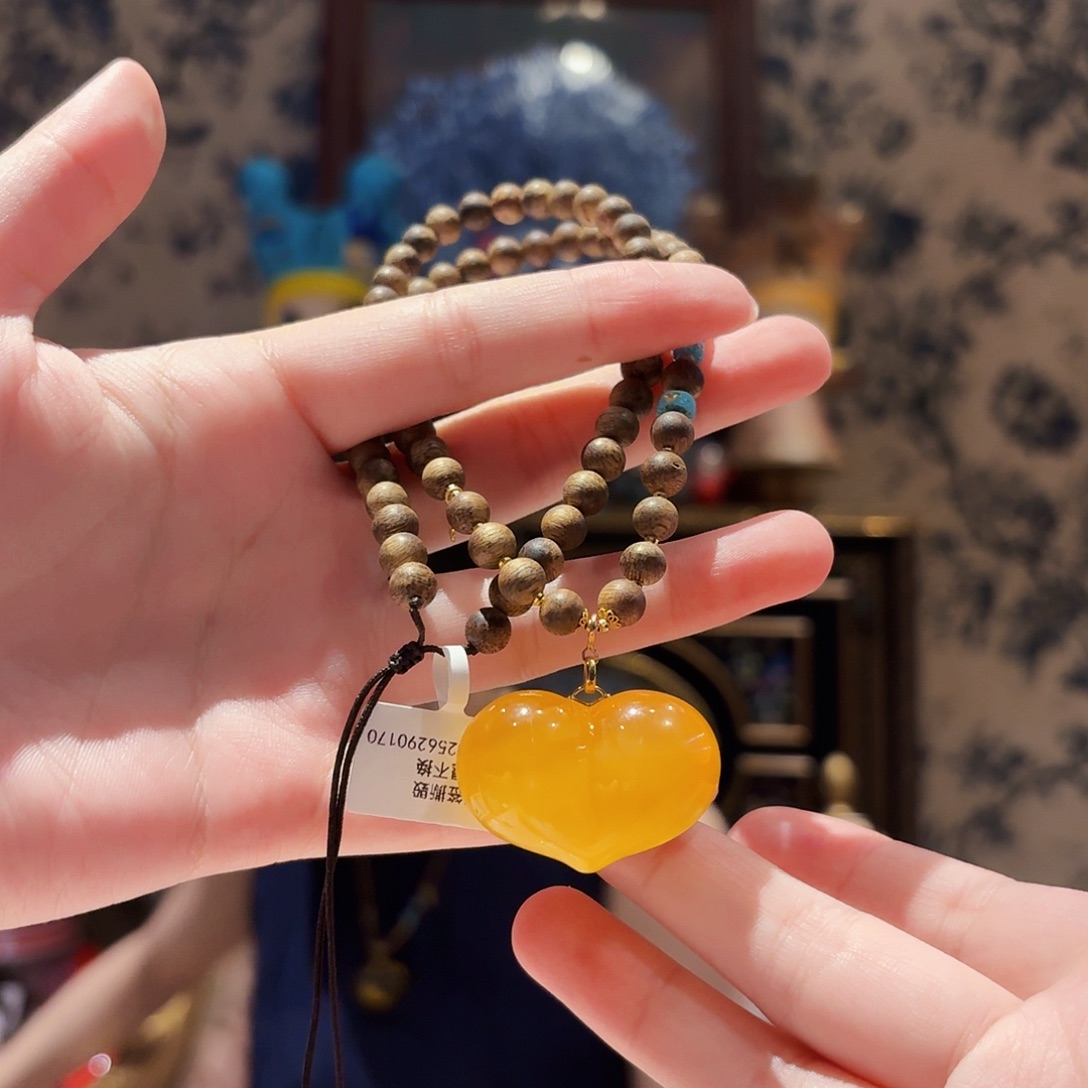 未镶嵌沉香吊坠颈饰