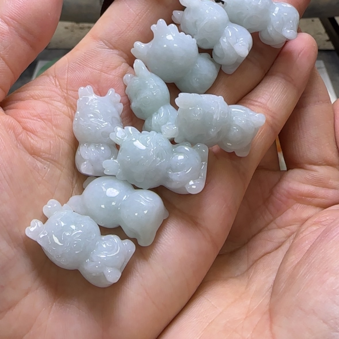 【闪购商品】翡翠颈饰未镶嵌小龙人翡翠
