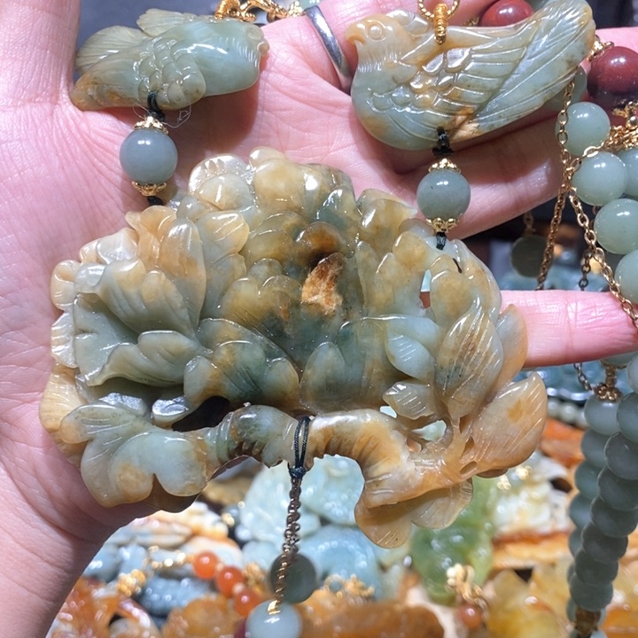 岫玉毛衣链未镶嵌