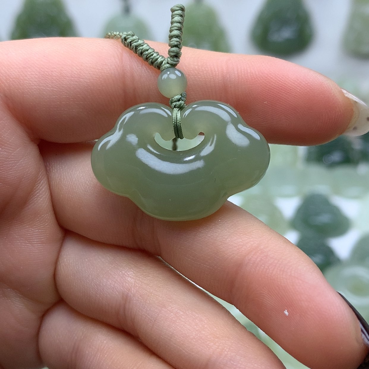 【闪购商品】颈饰未镶嵌和田玉