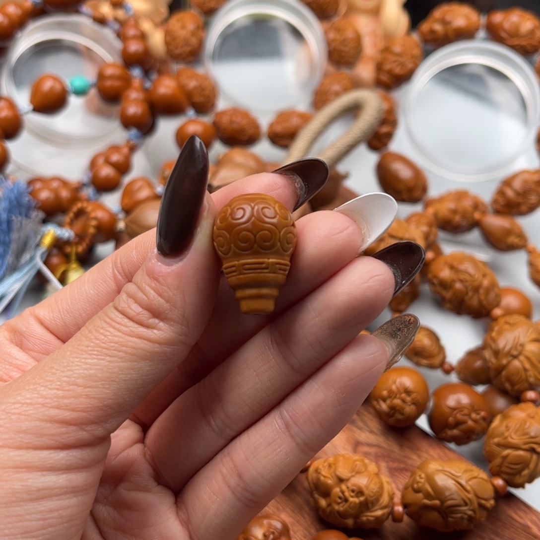 吊坠橄榄核回纹三通