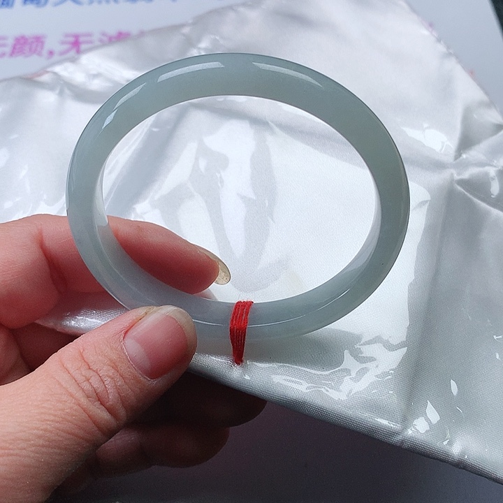 翡翠手镯未镶嵌翡翠058