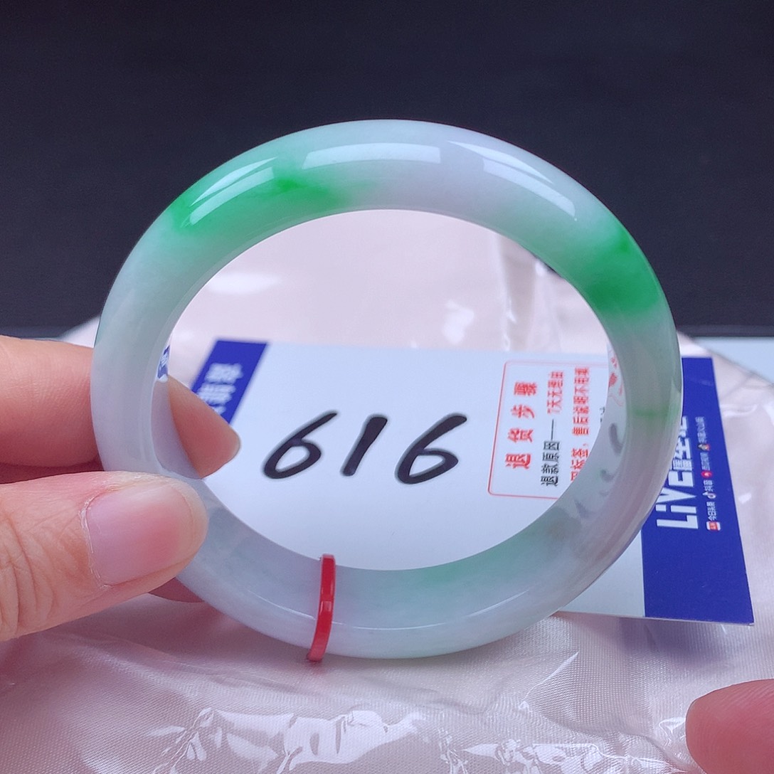 翡翠手镯未镶嵌手镯001924