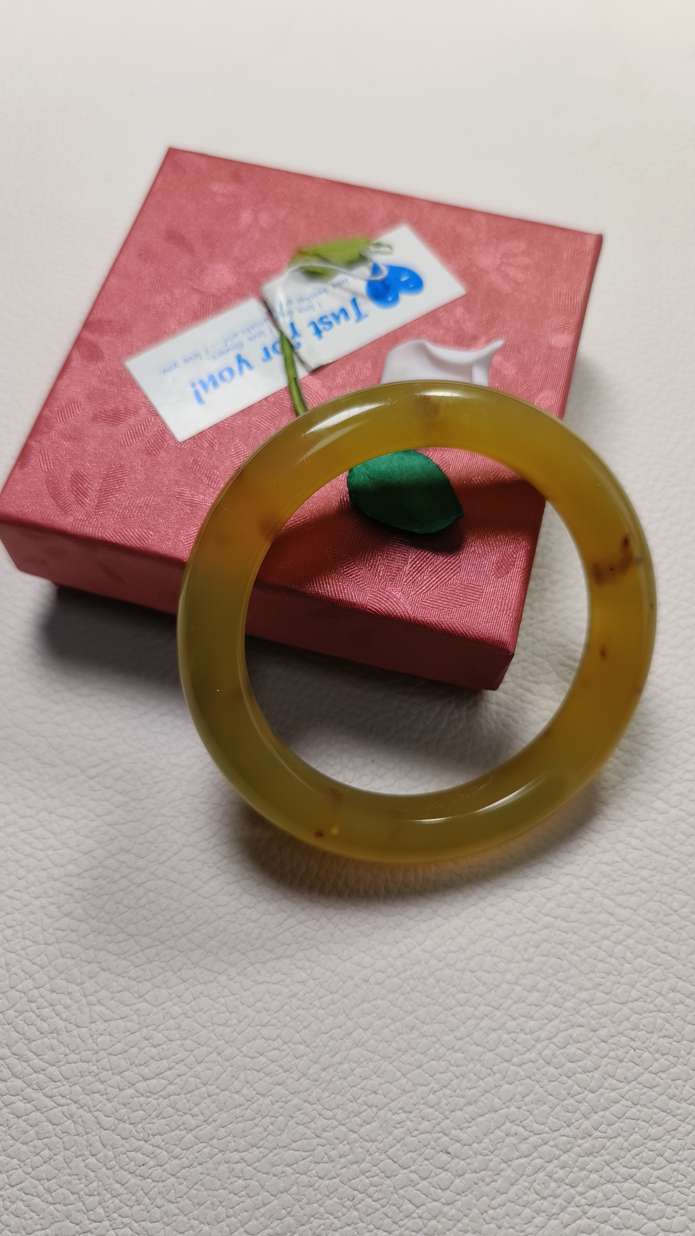 天然岫玉精美无染色无优化时尚百搭